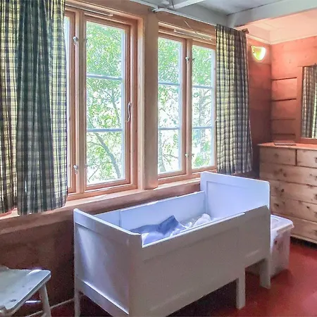 Fantastiskt Hem I Tonstad Med Wifi Semesterbostad *